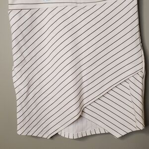 Newbury Kustom White Striped Overlap Mini Skirt Size Small